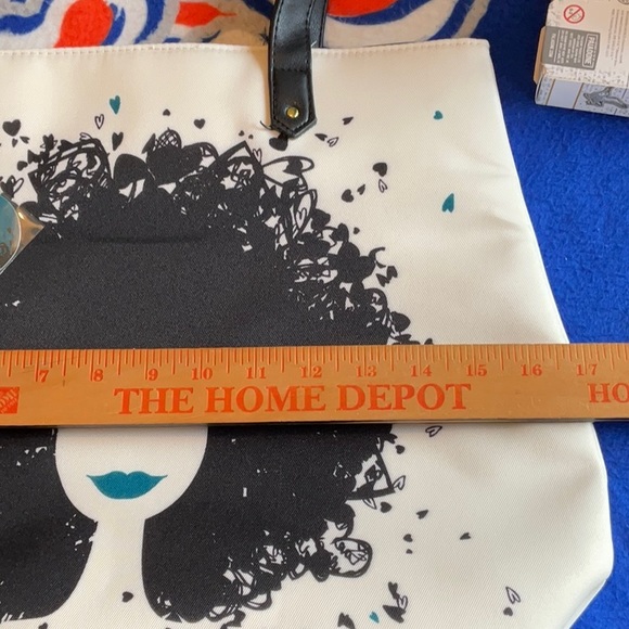 Hearts & Curls Cream/Black/Teal Tote Bag, NWT - Picture 7 of 14